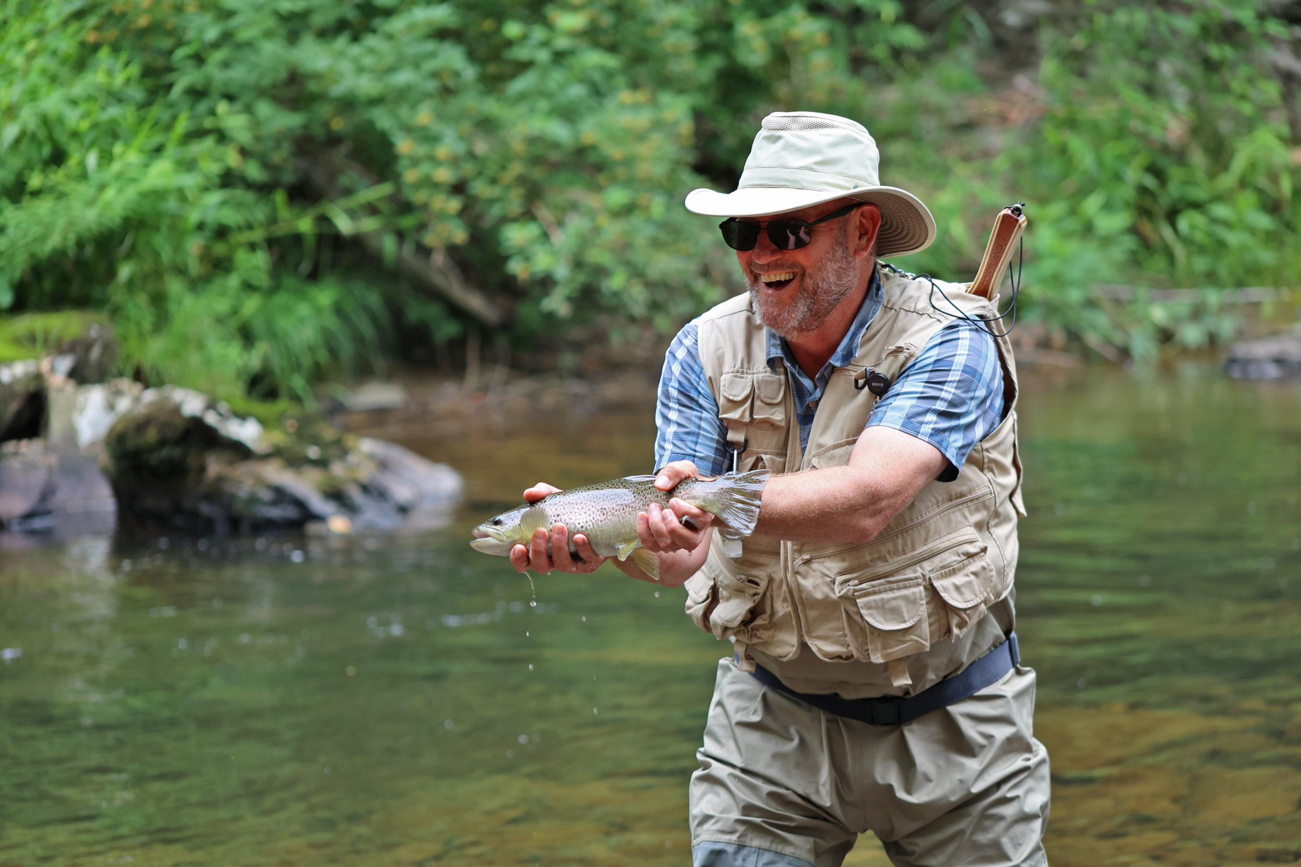 Why should you learn fly fishing from professionals