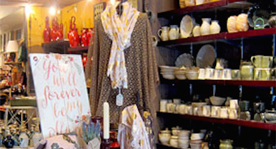 TRADITIONS POTTERY