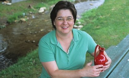 Janet Calhoun traditions pottery owens red