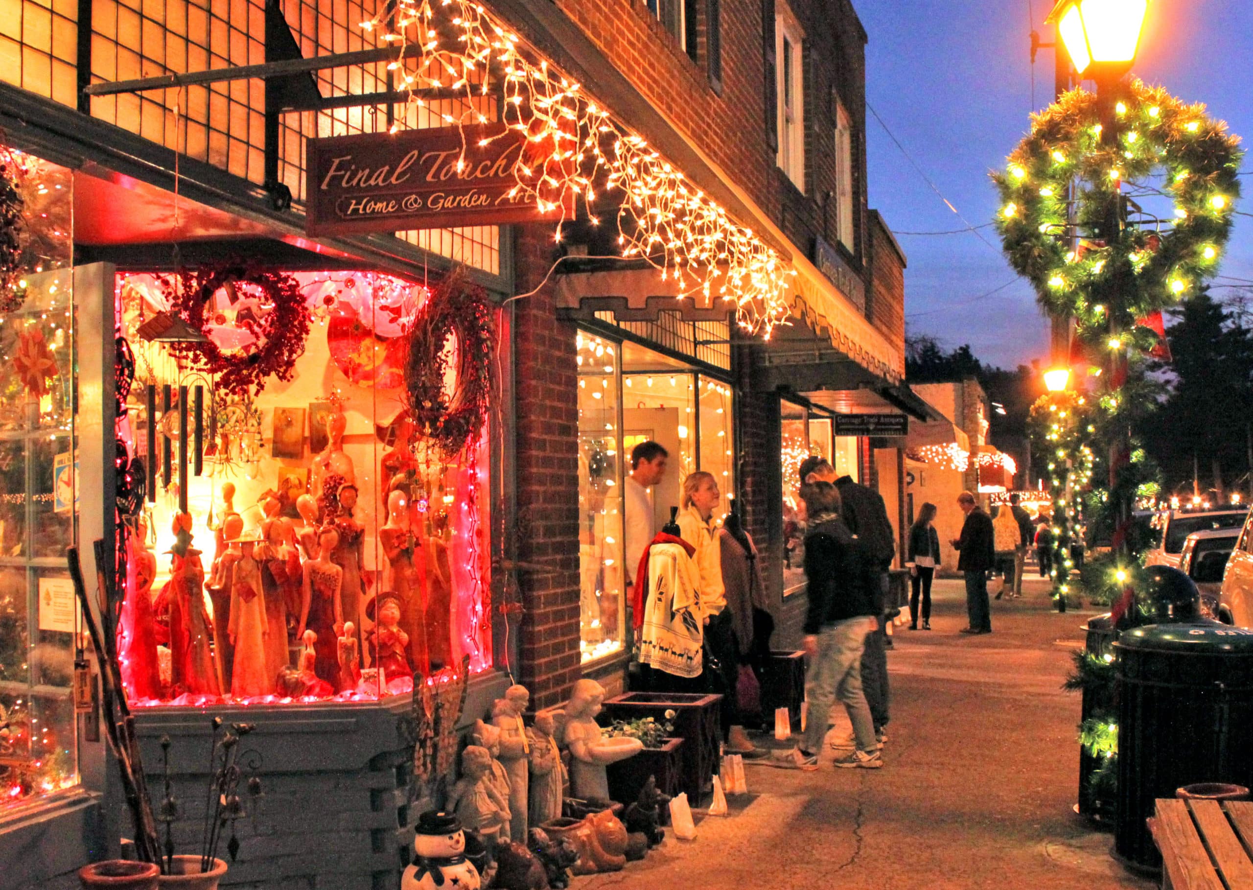 Holiday Glow Time in Blowing Rock ⋆ Blowing Rock