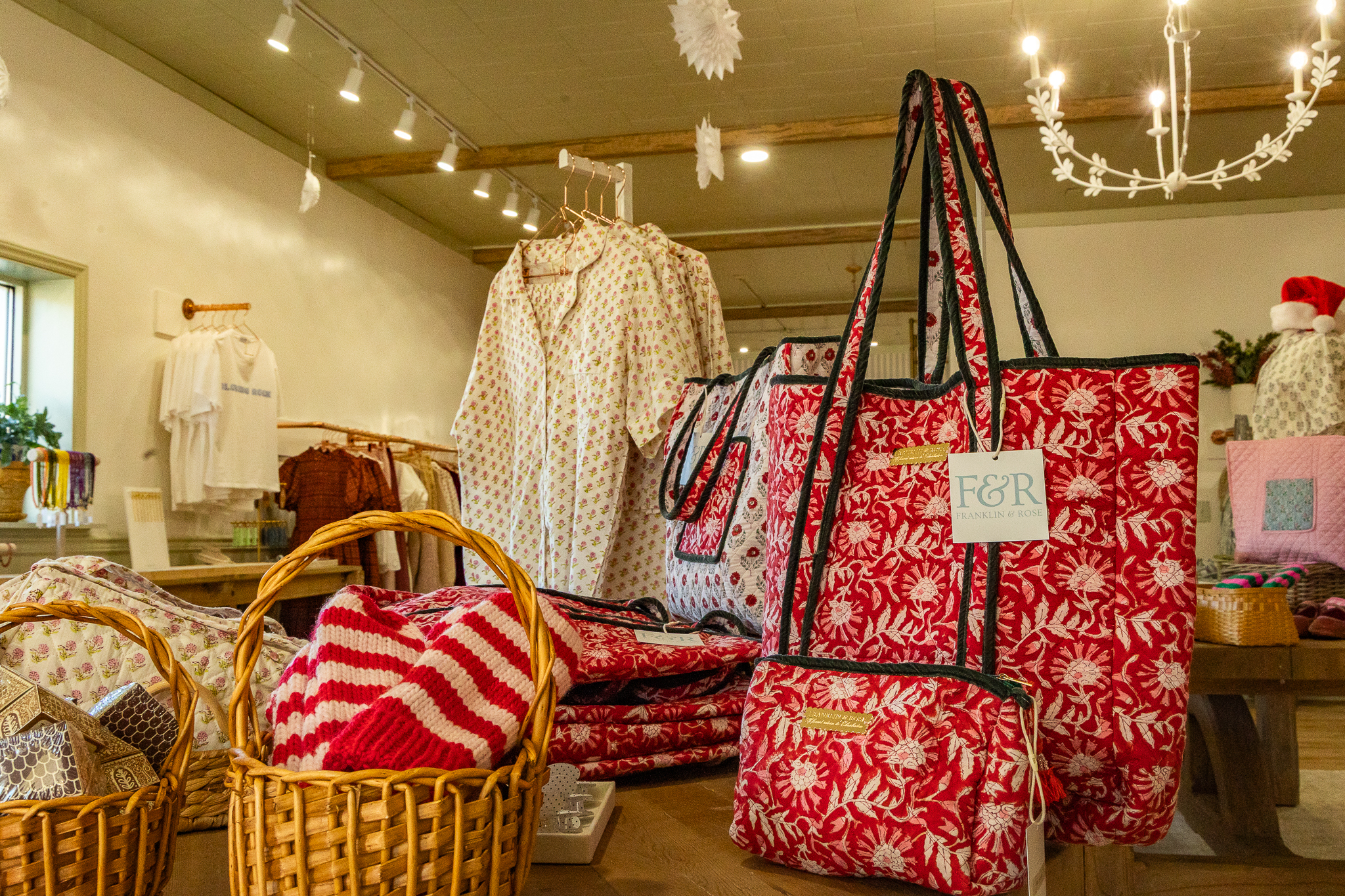 Muled Bloom Bag Set at Franklin & Rose